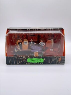 NWOT Lemax Spooky Town Coffins R us  Halloween Village Figurine